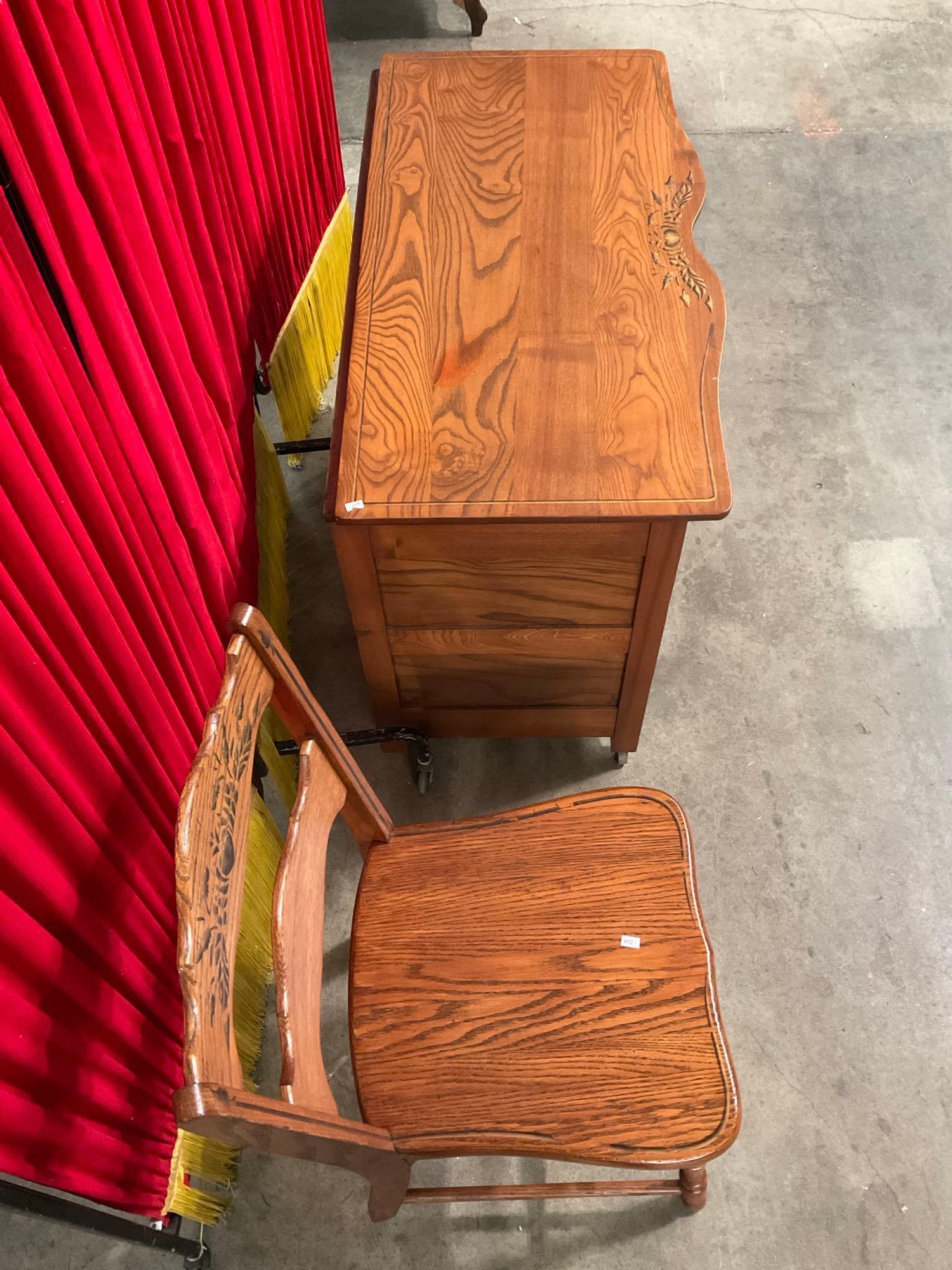 Vintage Ash Wood Wheeled Vanity w/ 4 Drawers & Matching Chair w/ Painted Floral Accents. See pics.