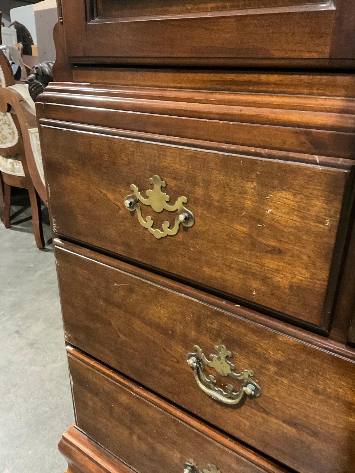 Vintage Drexel Wooden Cabinet Dresser w/ 8 Drawers, 3 Cupboards & 4 Shelves. See pics.