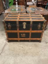 Antique Stoelting & Dunn Makers Wood & Brass Steamer Trunk w/ Interior Compartment. See pics.