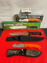 2 pcs Steel Fixed Blade Hunting Knives w/ Canvas Sheathes. Gator Guthook. Extreme Gator. NIB. See