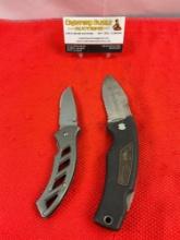 2 pcs Modern Steel Folding Blade Hunting Knives. 1x Buck 318, 1x Schrade+ 8ELK Jim Zumbo Edition.