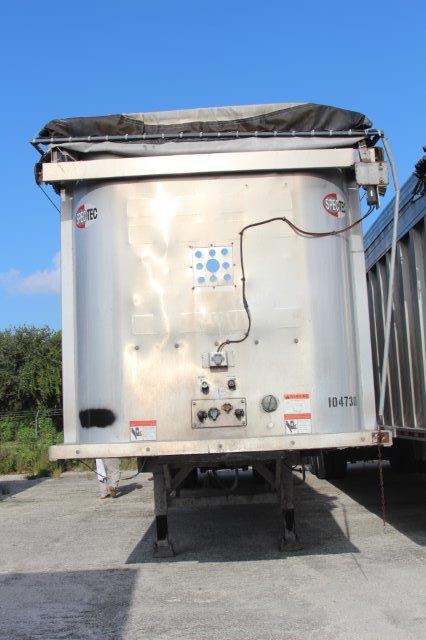 2011 Spec-Tec  AW048100102 Transfer Trailer