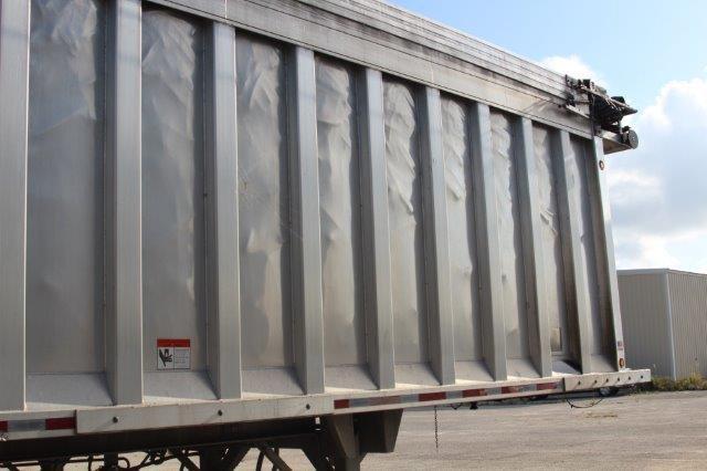 2011 Spec-Tec  AW048100102 Transfer Trailer