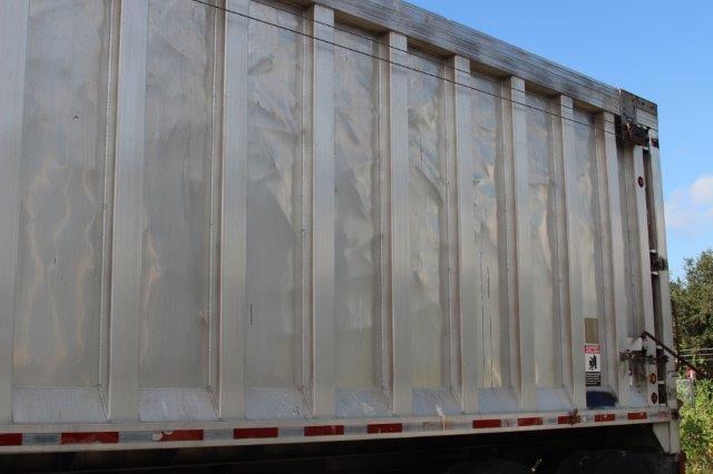 2011 Spec-Tec  AW048100102 Transfer Trailer