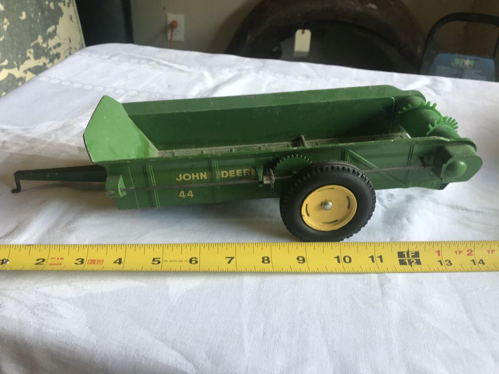 JD Model 44 Honey Wagon