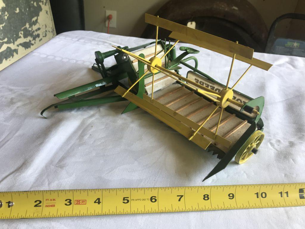 JD Pull Type Grain Shucker