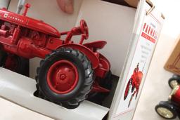 Ertl Farmall Tractor, 1918 Ford Cab & Trailer NIB