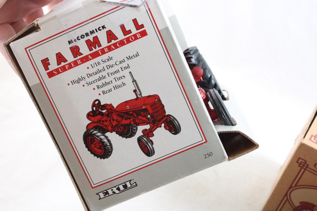 Ertl Farmall Tractor, 1918 Ford Cab & Trailer NIB