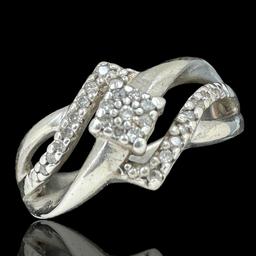 Estate sterling silver diamond ring