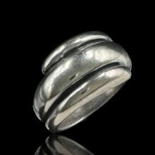 Retired estate James Avery sterling silver ribbed dome ring