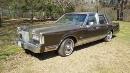 1985 Lincoln Signature Series Town Car