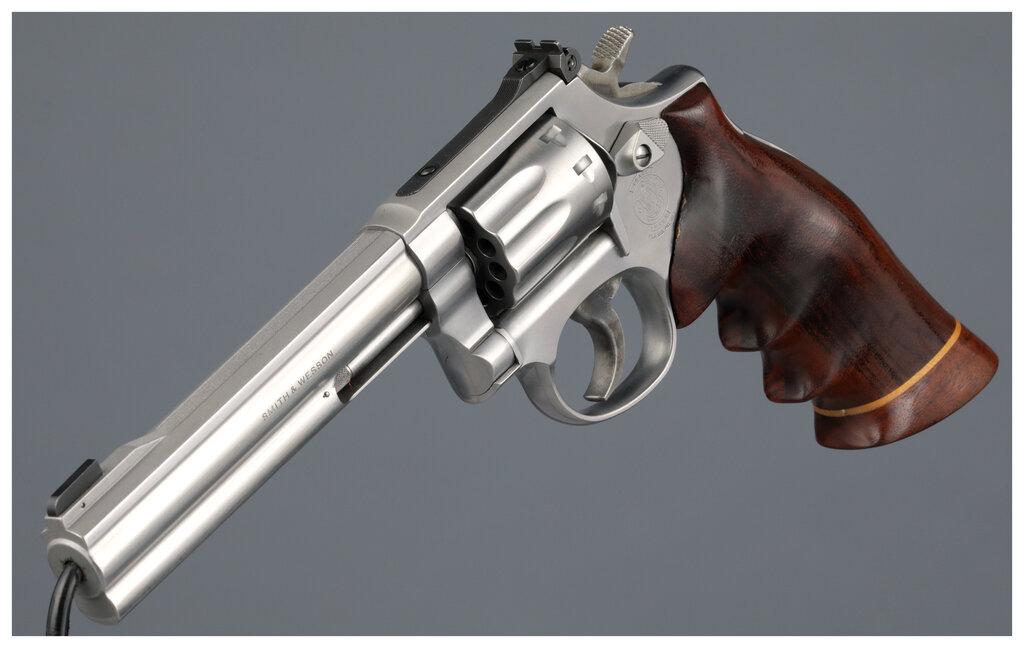 Smith & Wesson Model 617-4 Double Action Revolver with Case