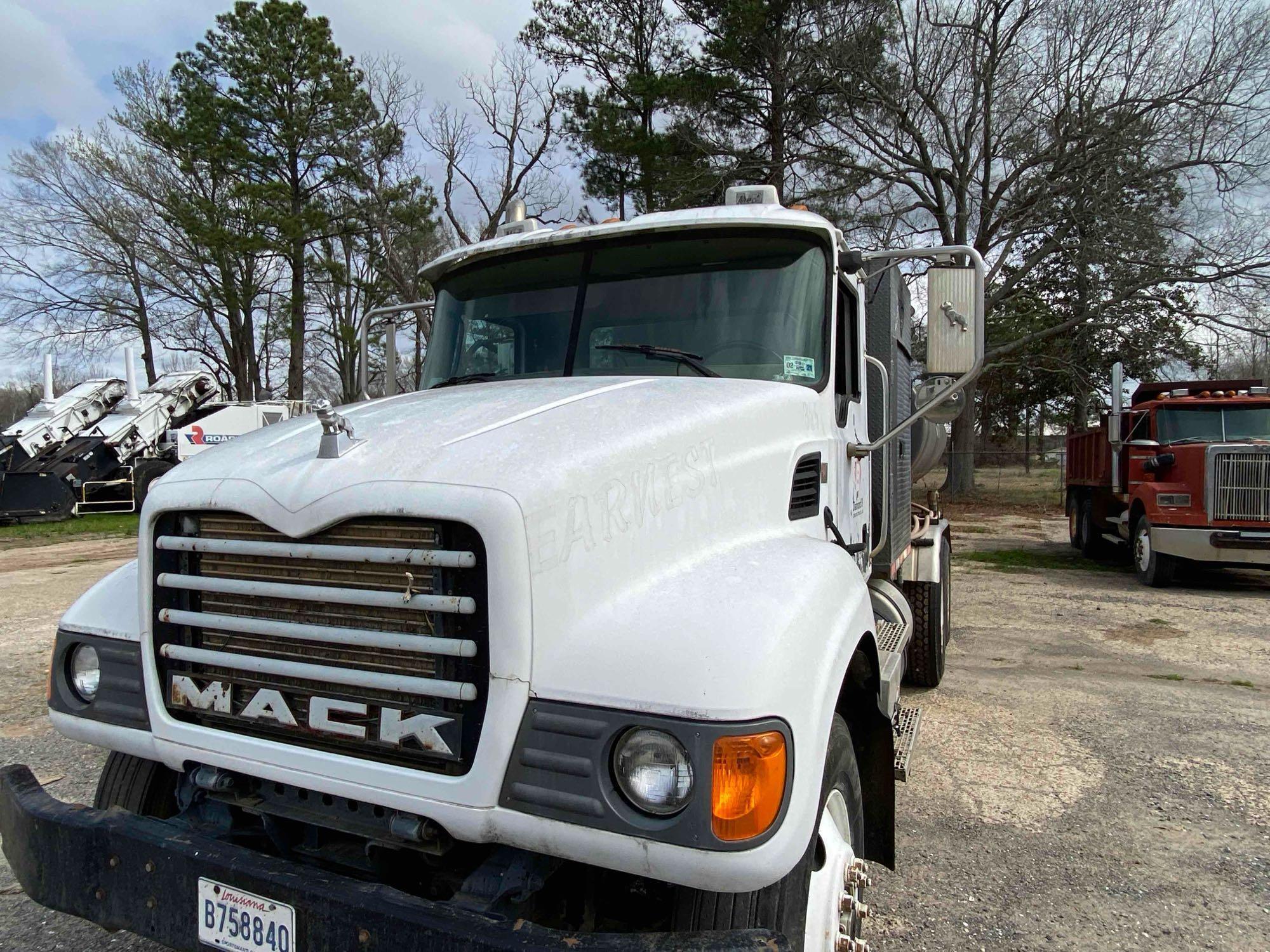 2003 Mack CV713 Granite Truck