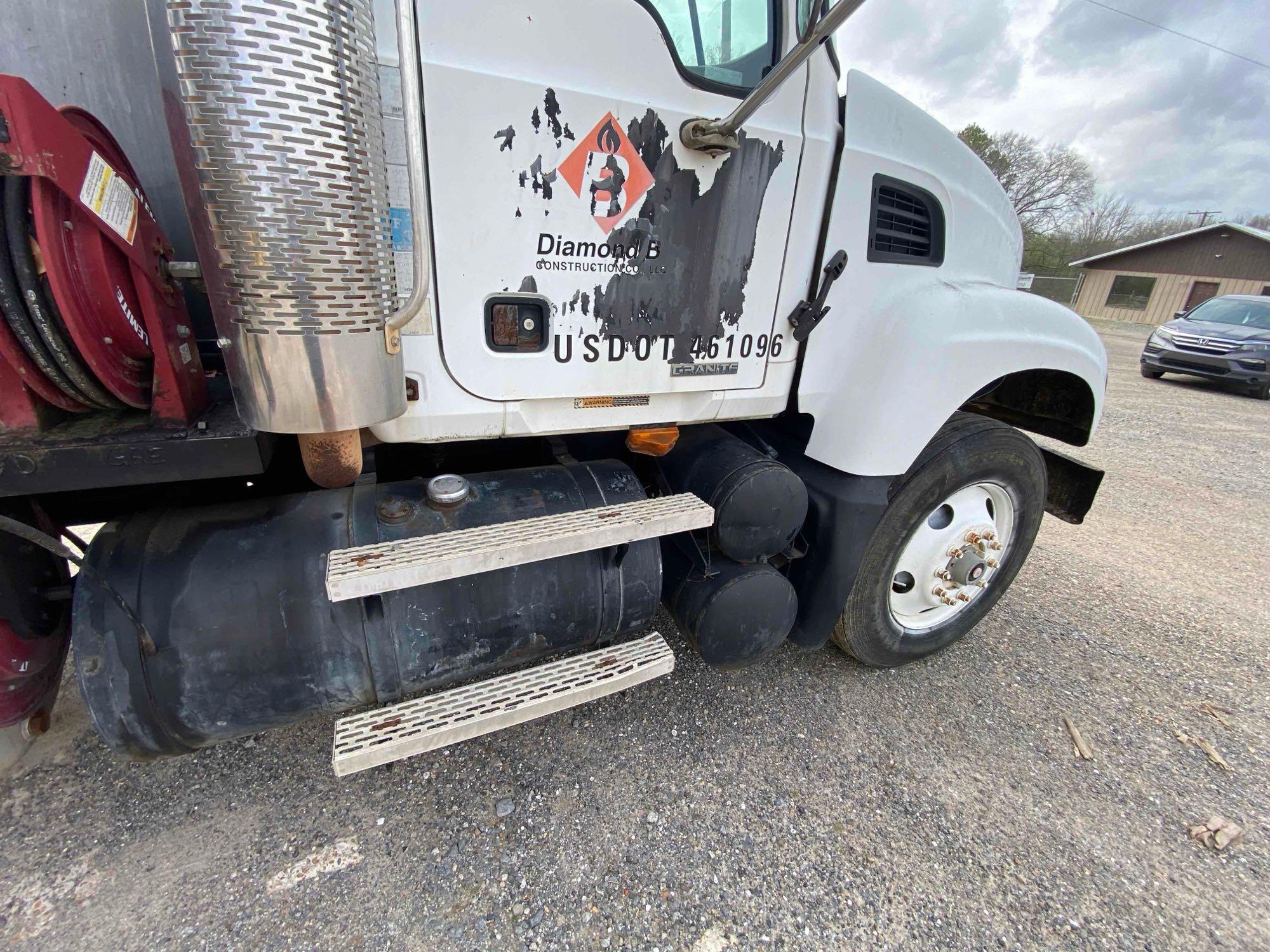 2003 Mack CV713 Granite Truck