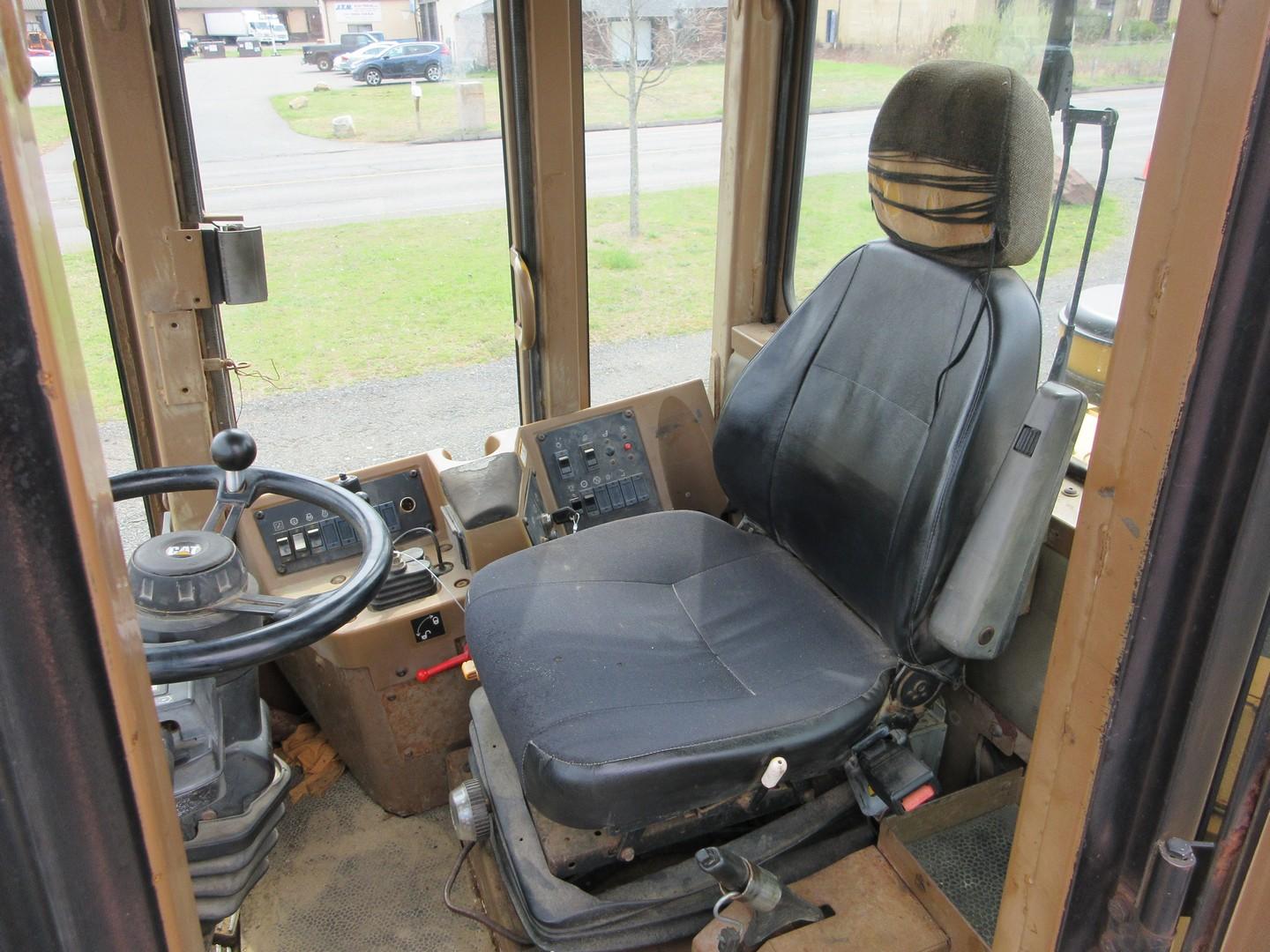 1996 Caterpillar 938F Rubber Tire Wheel Loader