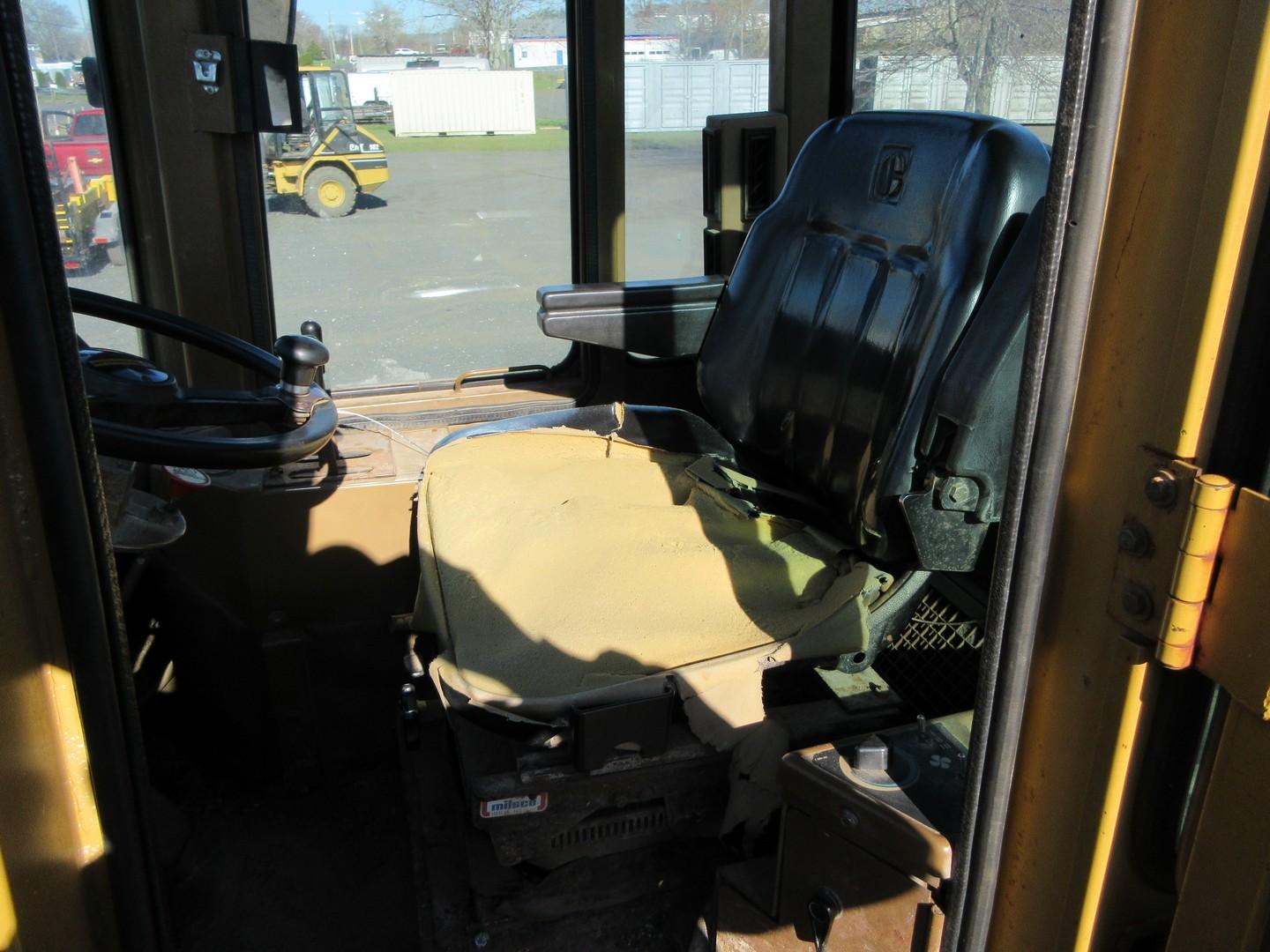 1990 Caterpillar 926E Rubber Tire Wheel Loader