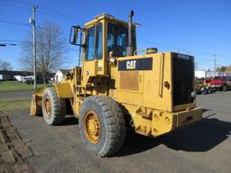 1990 Caterpillar 926E Rubber Tire Wheel Loader