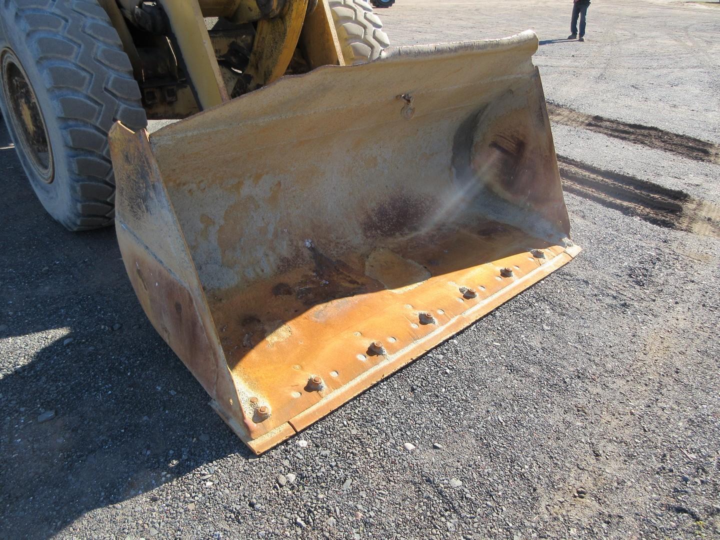 1990 Caterpillar 926E Rubber Tire Wheel Loader