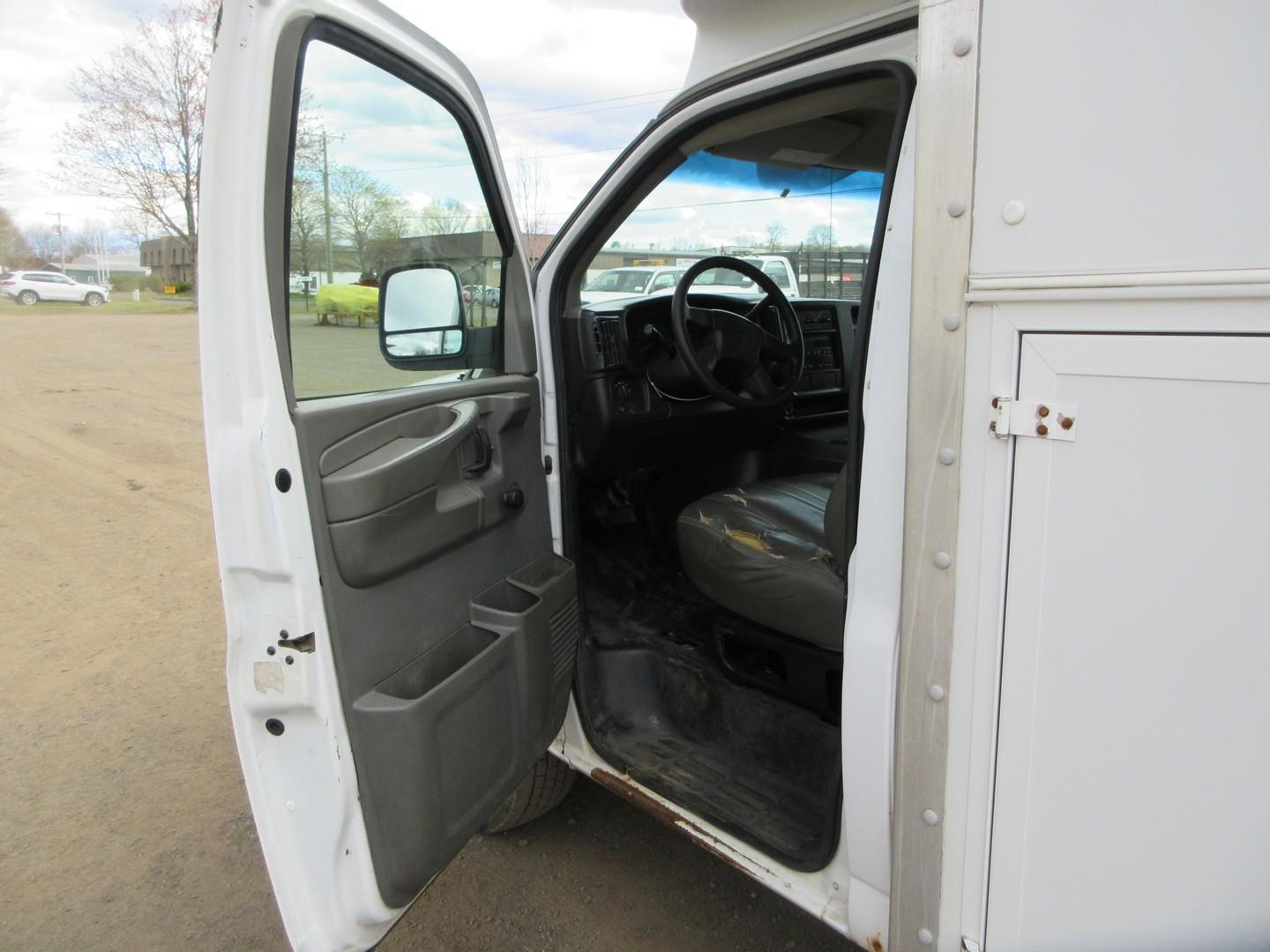 2006 Chevrolet Express Utility Van