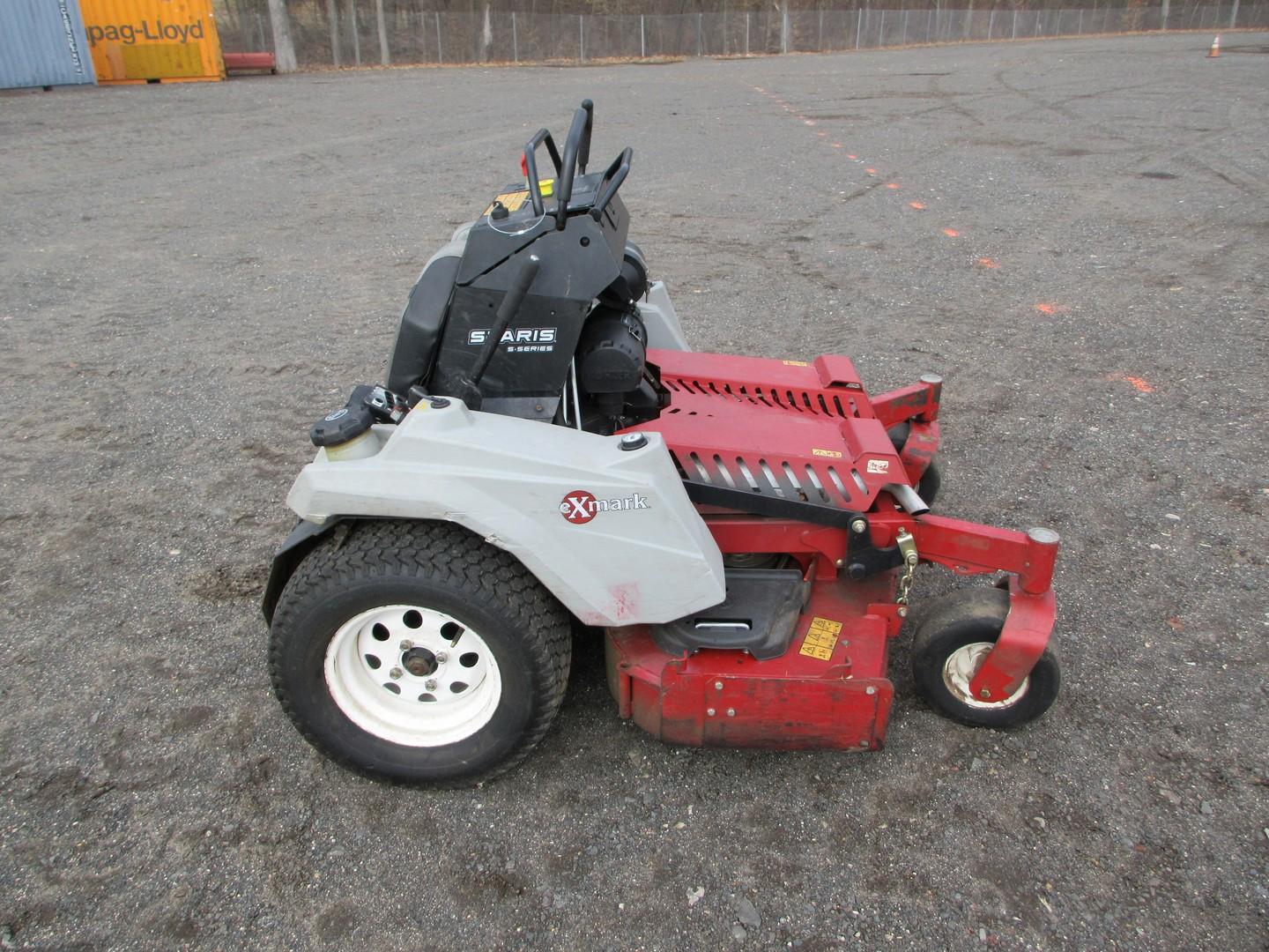 Exmark Staris Stander Mower