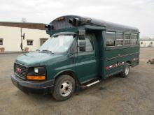 2005 GMC Savana Bus