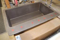 New Elkay ELG13322MCO quartz 22" x 33" sink