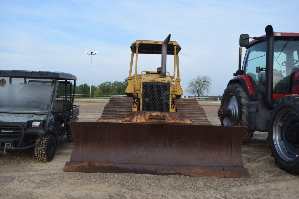 CATERPILLAR D4H DOZER