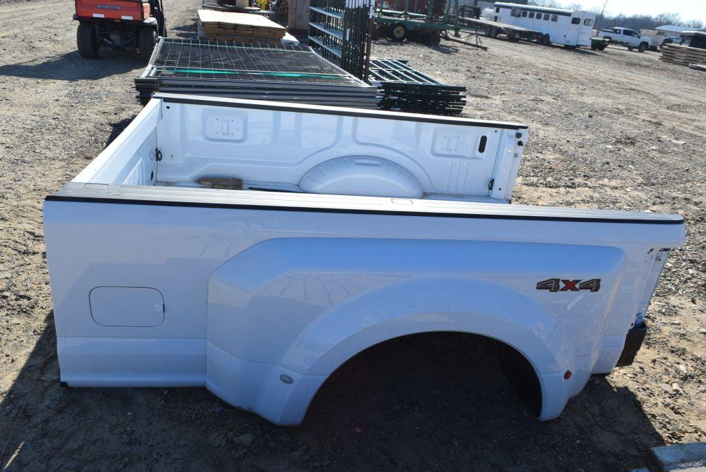 FORD DUALLY TRUCK BED