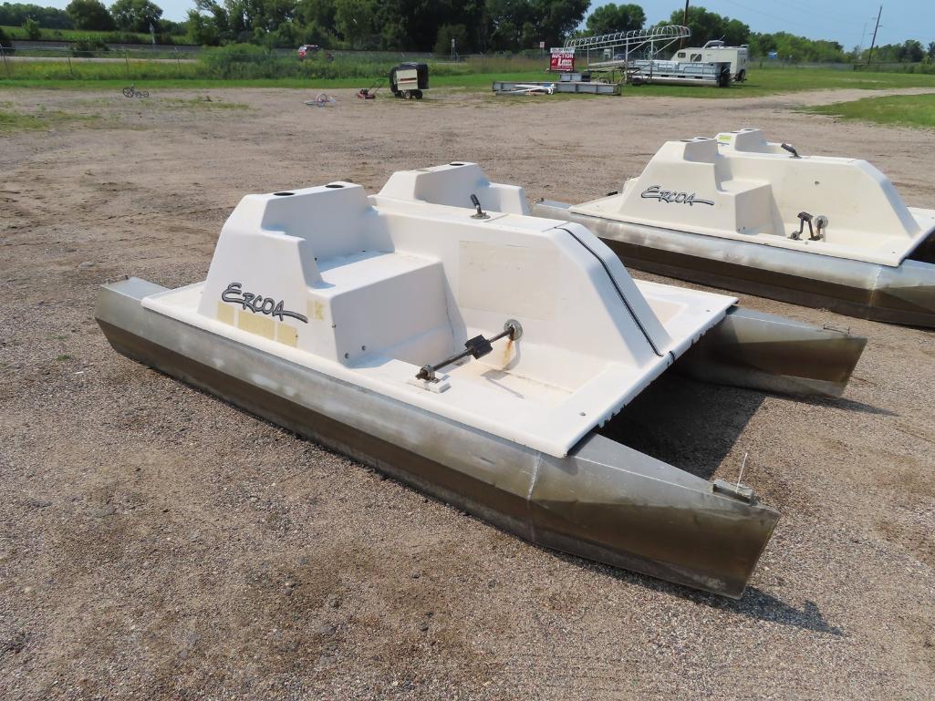 Ercoa aluminum/fiberglass paddle boat
