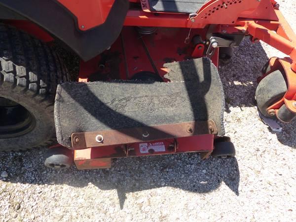 BAD BOY OUTLAW ZERO TURN MOWER W72" CUT