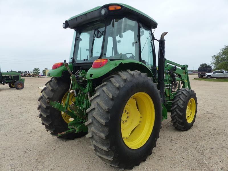 JOHN DEERE 5100M 4X4 TRACTOR