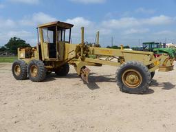 JOHN DEERE 670A  MOTORGRADER W/12' BLADE