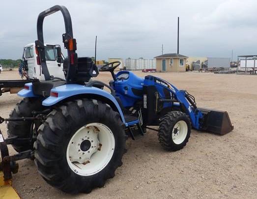 NEW HOLLAND TC45DA HYDROSTAT TRACTOR