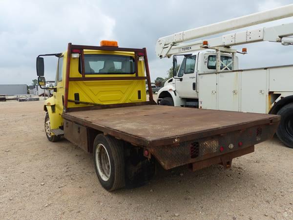 2009 INTERNATIONAL 4200 VT365  DAY CAB TRUCK