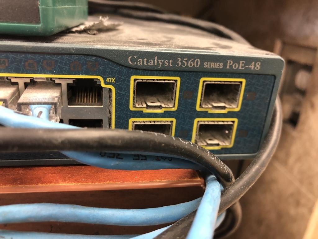 CISCO CATALYST 3560 SERIES POE-48 NETWORK SWITCH