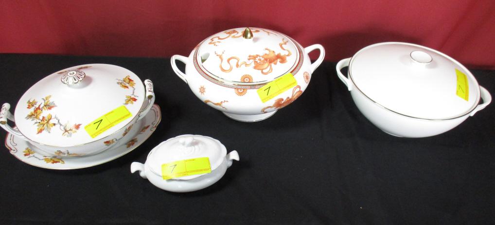 LOT CONSISTING OF COVERED DINNER WARE