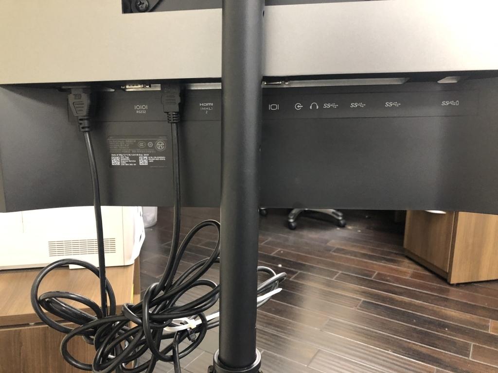 DELL 42"MONITOR ON STAND, MODEL P4317Q