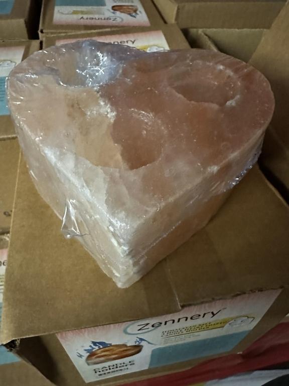 ZENNERY HIMALAYAN SALT 3 HOLE HEART SHAPED (NEW) (YOUR BID X QTY = TOTAL $)