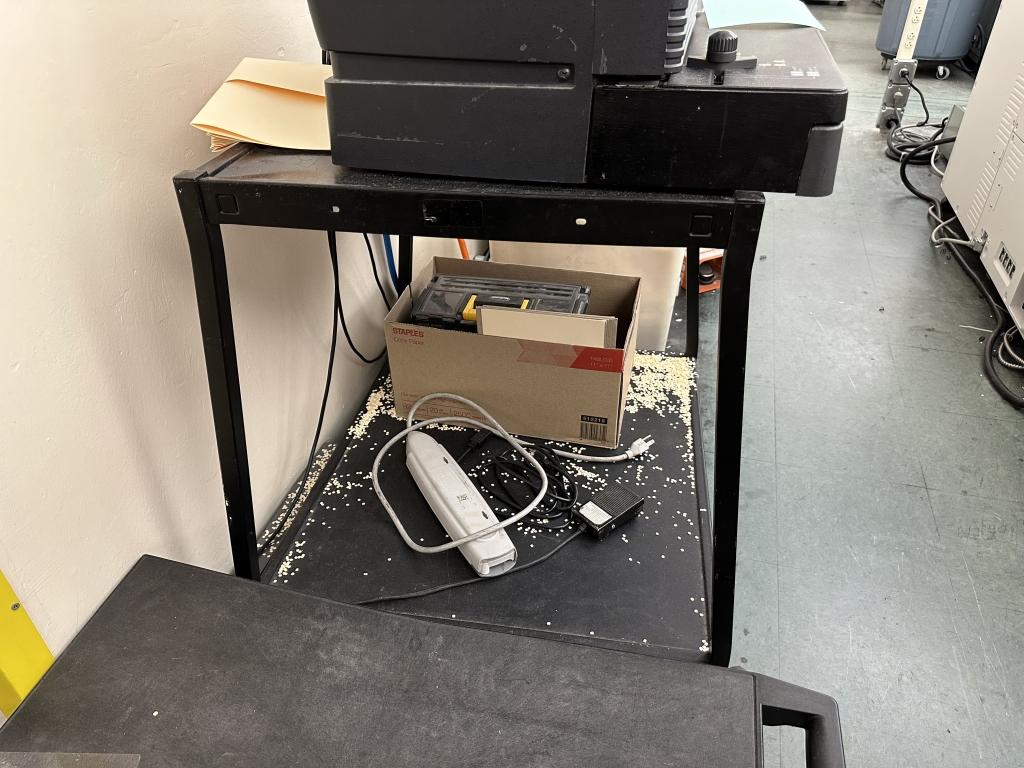 A/V CART