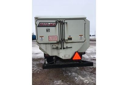 Roto-mix 414-14 Feed Mixer Wagon