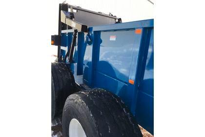 New Sac Model #5350 Manure Spreader