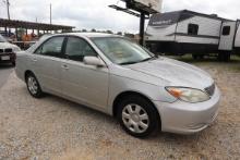 2004 Toyota Camry LE