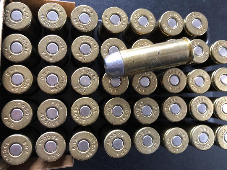 BOX/50 BLACK HILLS .45LC 250 GR. FNFP + 105 MISC.