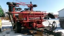 30 'CASE IH  8600 GRAIN DRILL, single compartment, standard fill auger, 1000 RPM pump, track wackers