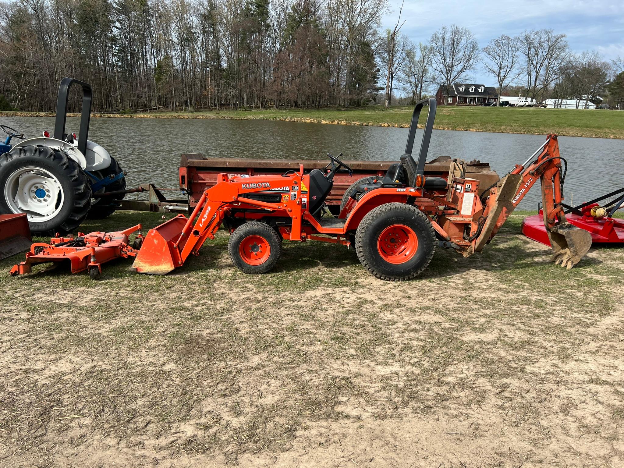 2000 Kubota B7500 HSD Tractor