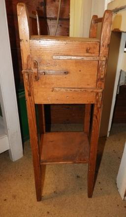 Primitive pine smoking stand w/ wooden latch