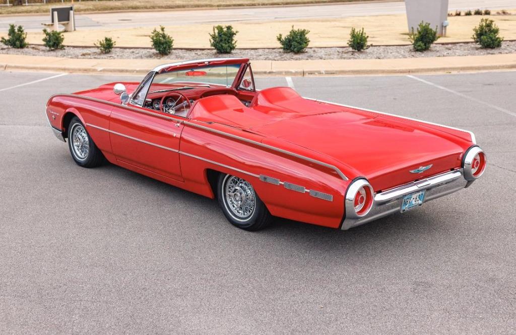 1962 Ford Thunderbird Sport Roadster