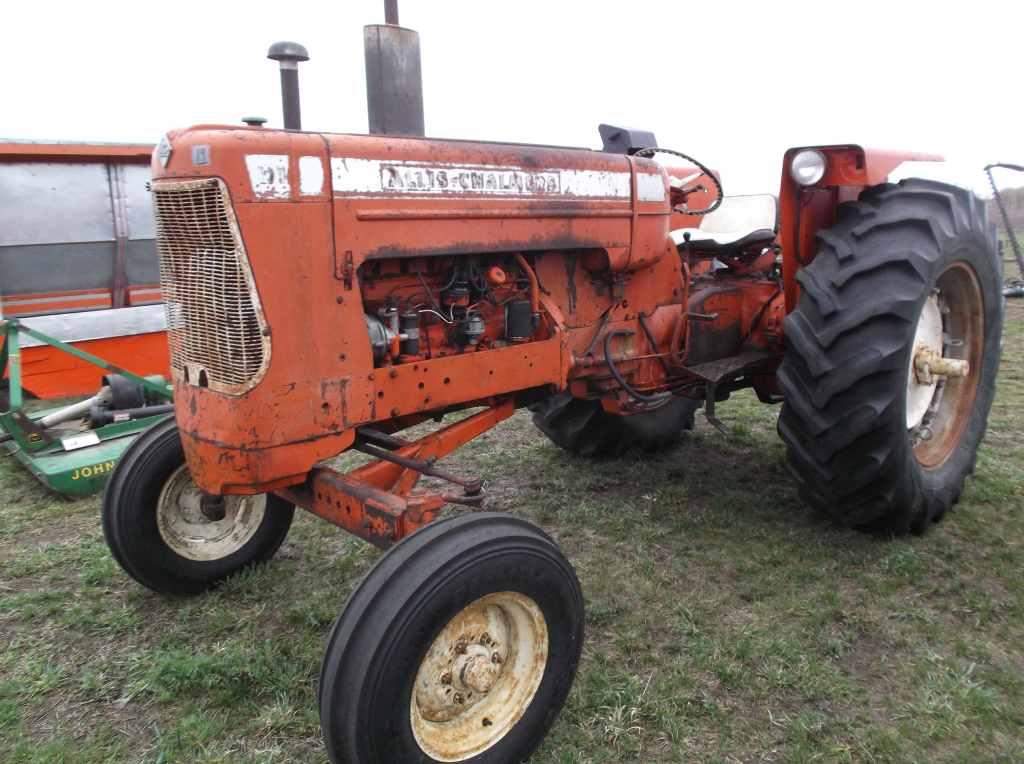 Allis Chalmers D-19 Tractor