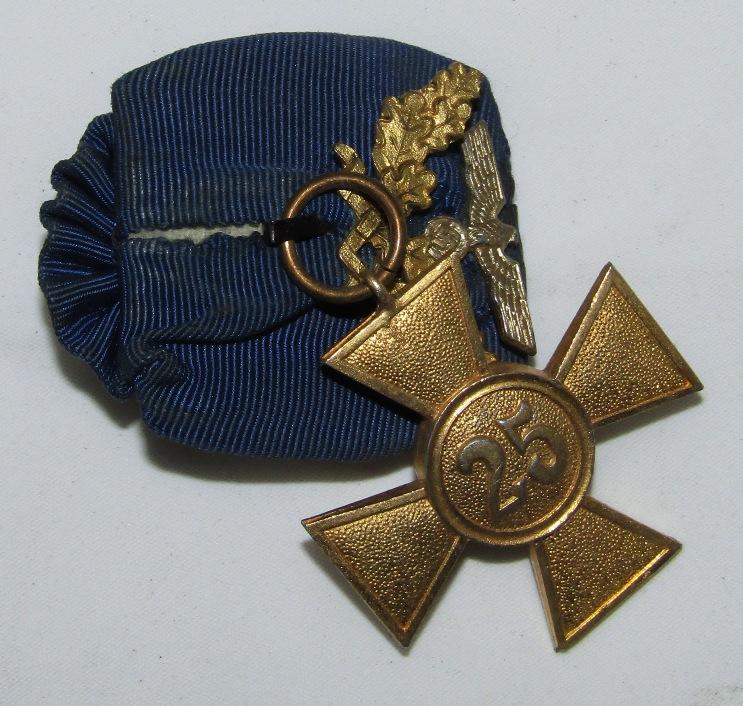 Rare WW2 Wehrmacht 40 Year Long Service Medal on Parade Mount