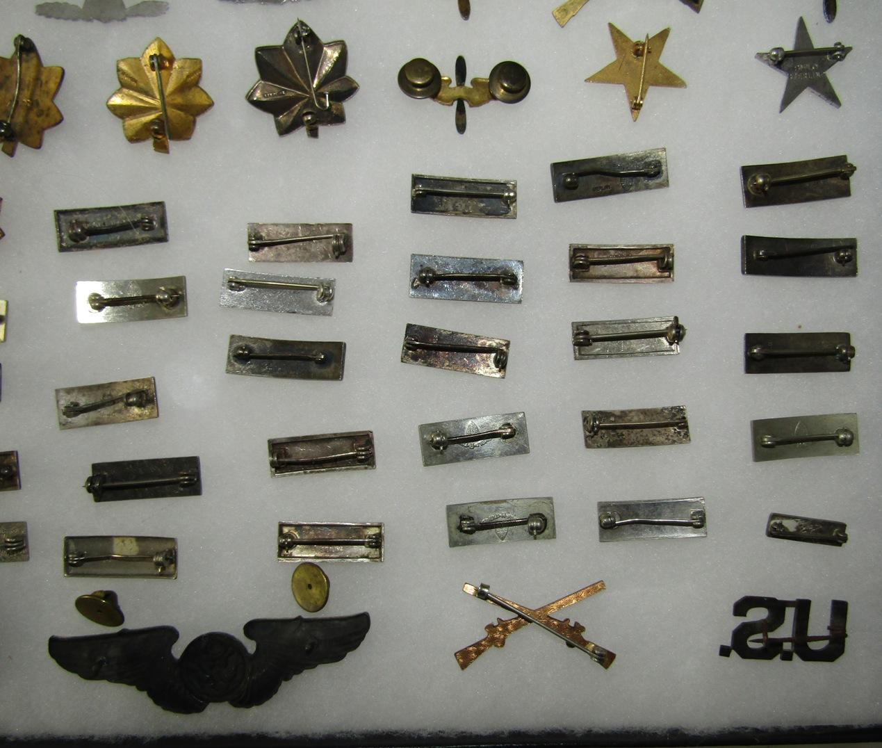 95 pcs Misc. WW2 US Army Collar And Rank Insignia, Etc.
